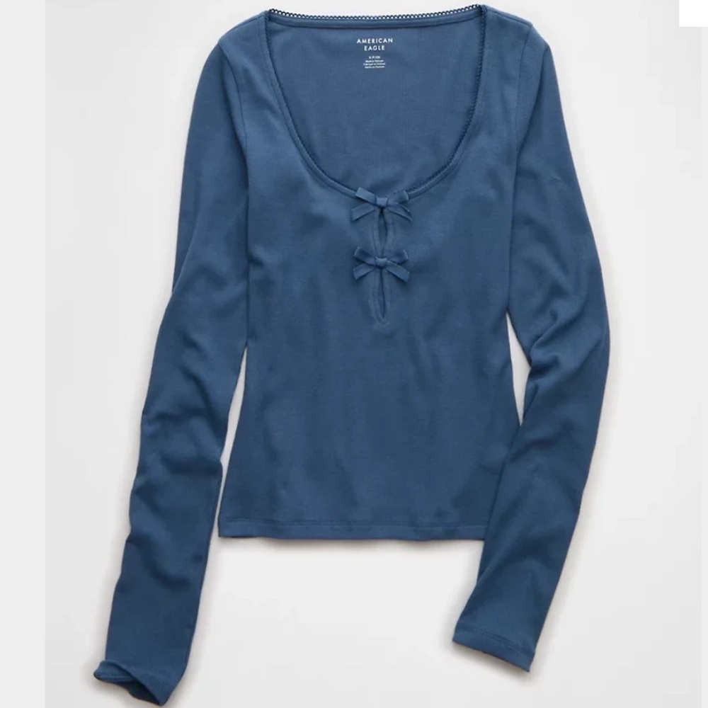 AE Long Sleeve Bow Shirt